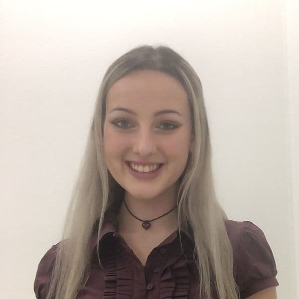 Mia, Administrative Officer at Global Rehabilitation Service
